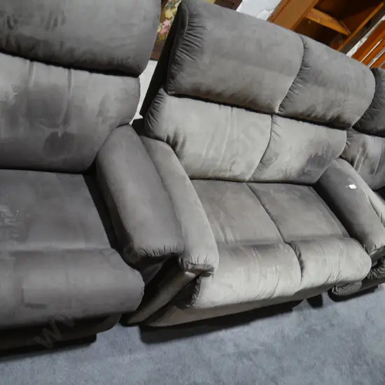 Three-piece lounge suite