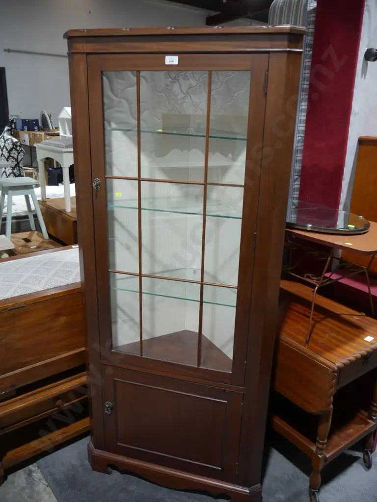 Corner cabinet Image 1++