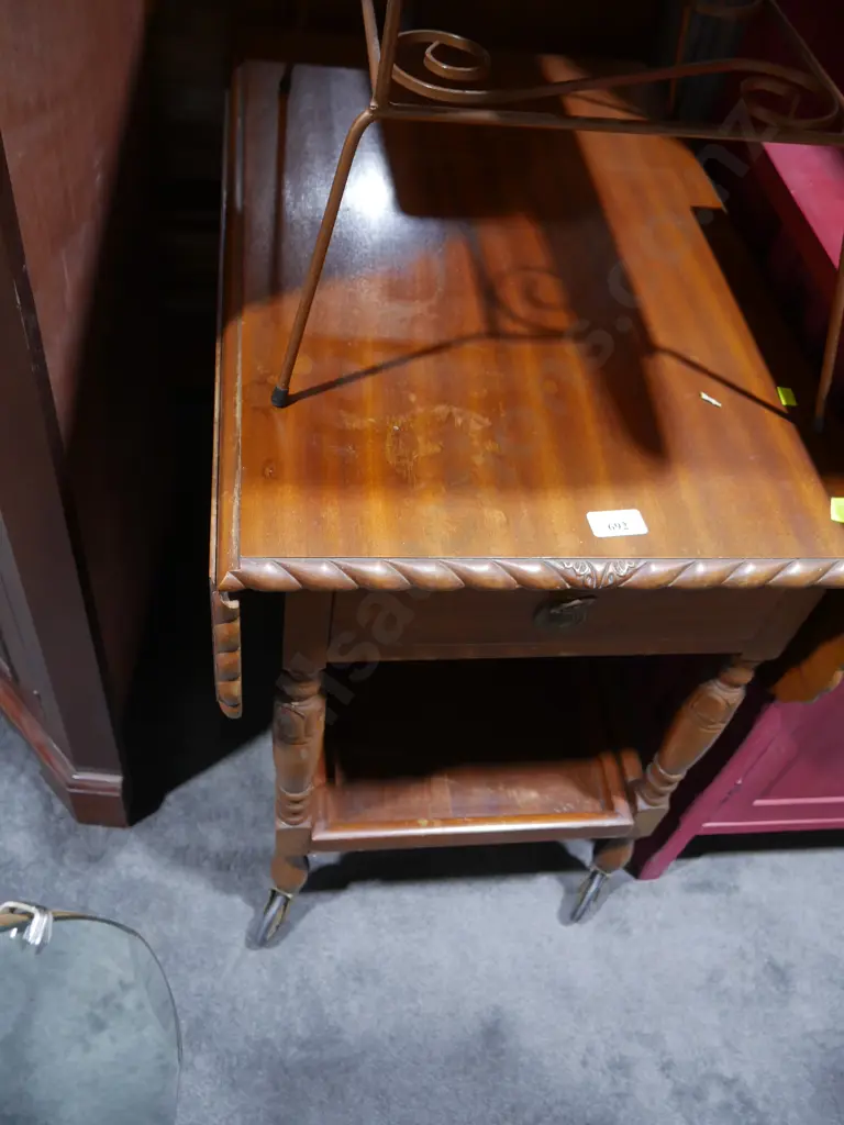 Tea trolley Image 1++