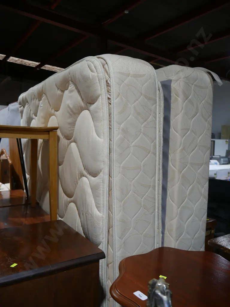 Double base and mattress Image 1++