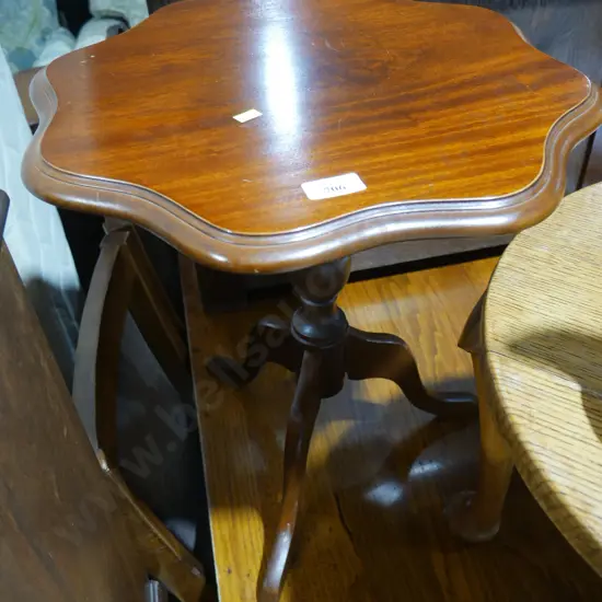Wine table