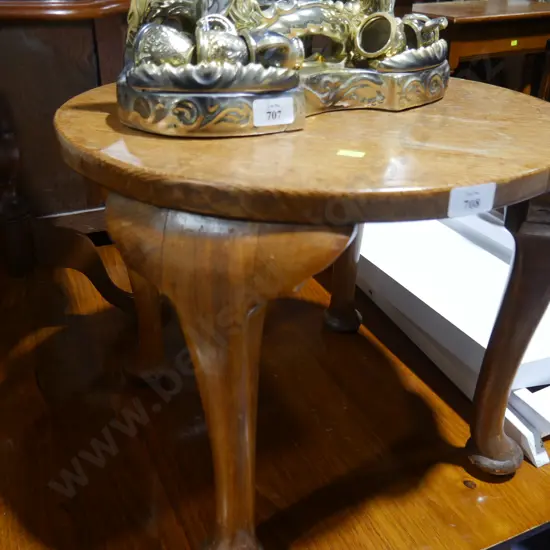 Occasional table