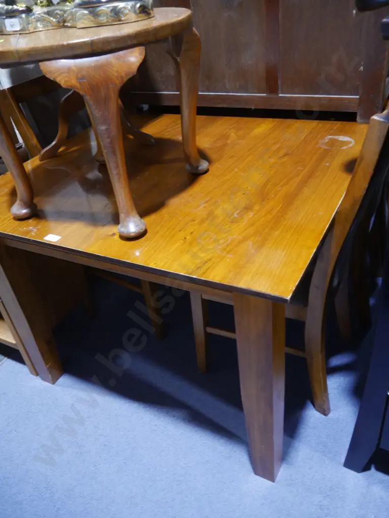 Dining table and 6 chairs Image 1++