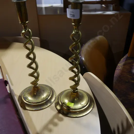 2 brass candle stick holders