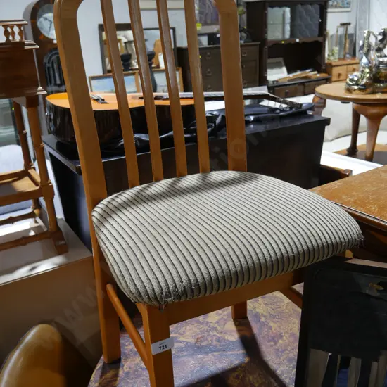 Dining chair