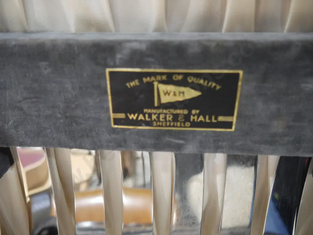 Walker and Hall cutlery set Image 1++