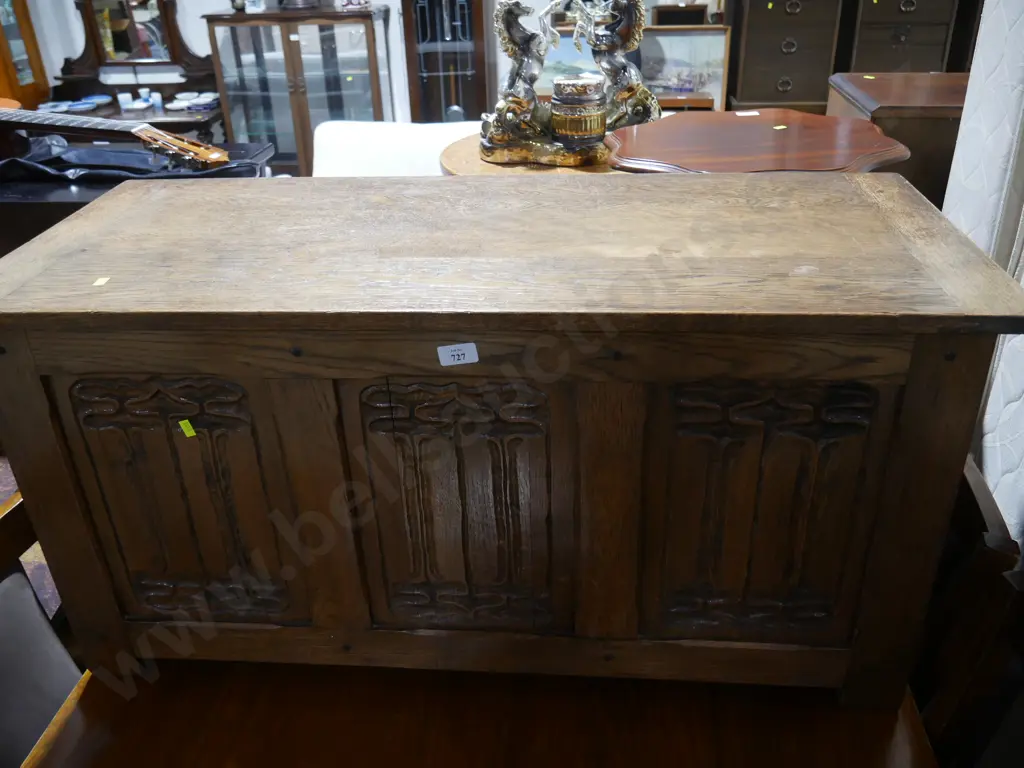 Wooden trunk Image 1++