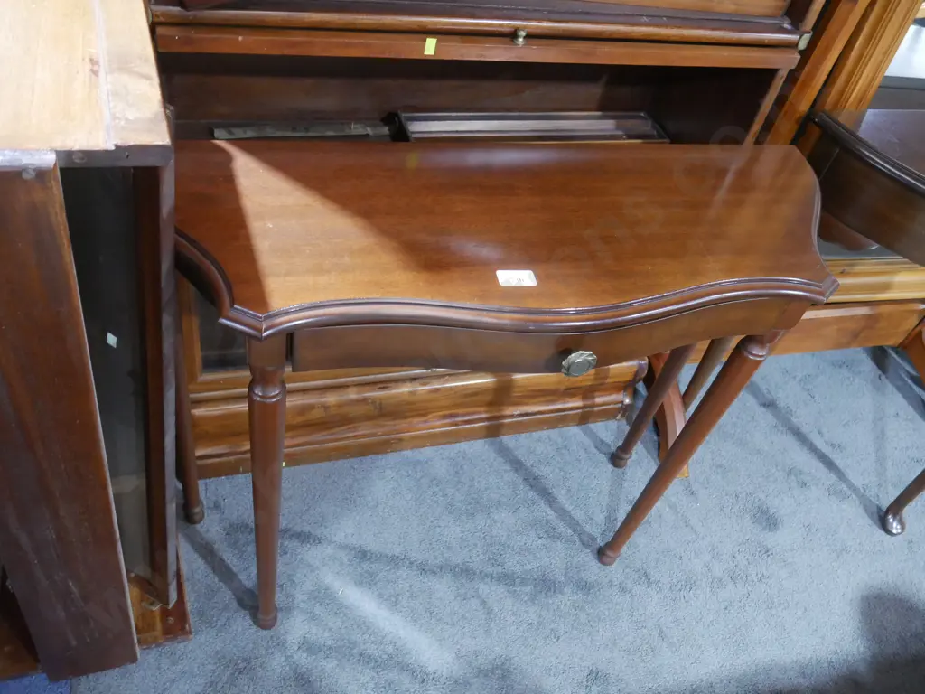 Hall table Image 1++