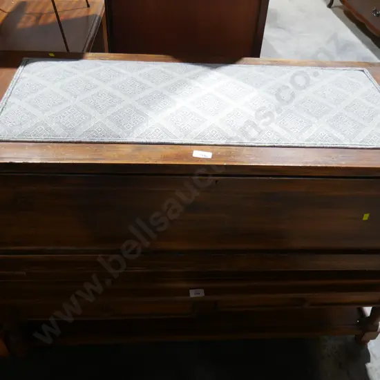 Upholstered trunk
