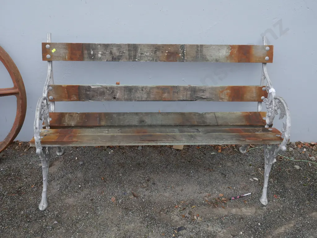 Outdoor bench Image 1++