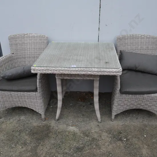 Outdoor table and 2 chairs
