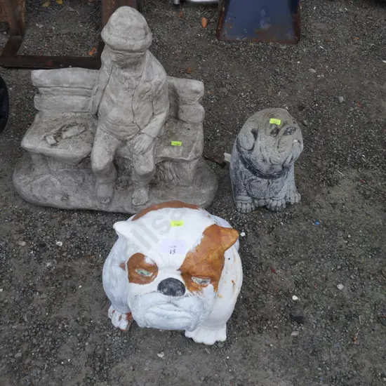 3 garden statues