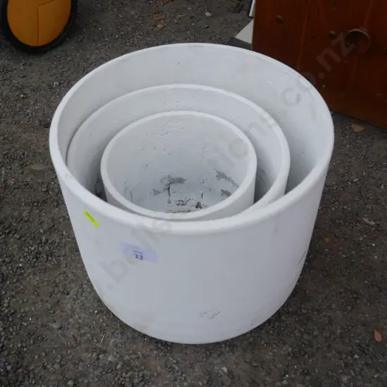 3 white plant pots
