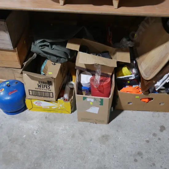Assorted sundries