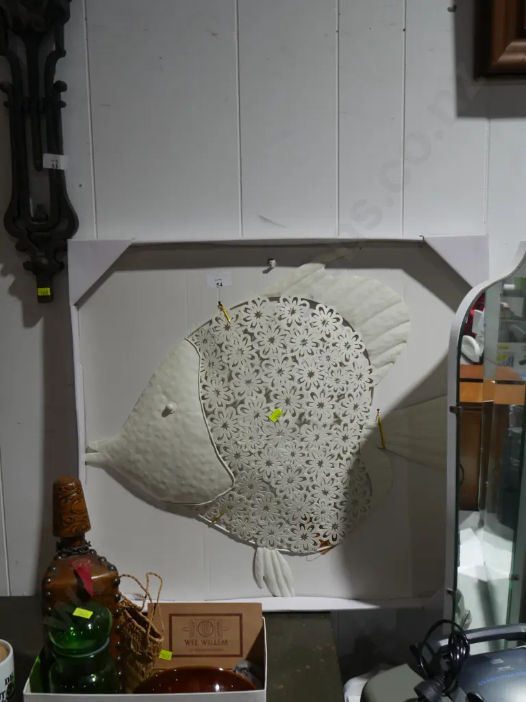 Metal fish wall hanging Image 1++