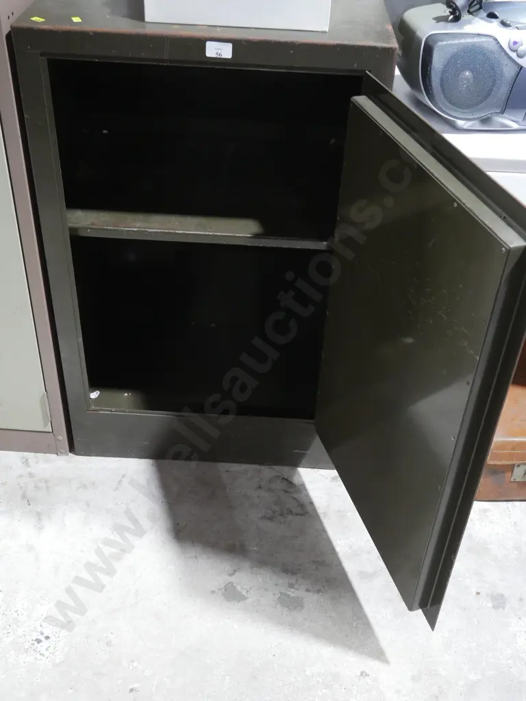 Metal locker cabinet Image 1++