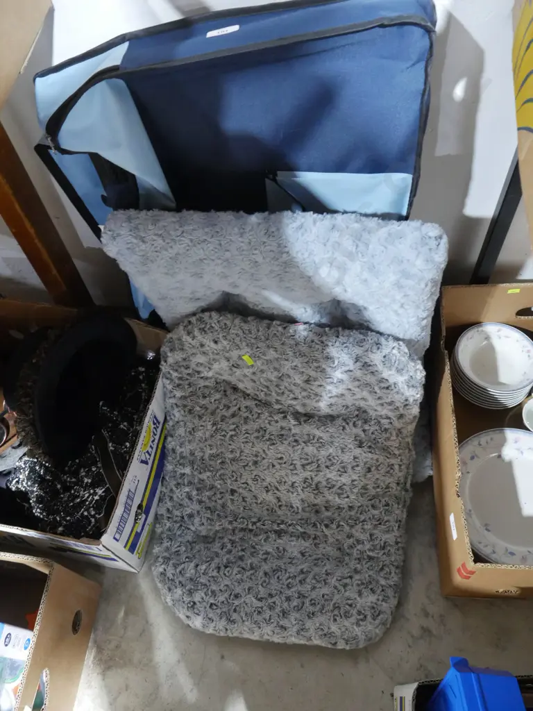 Pet beds Image 1++
