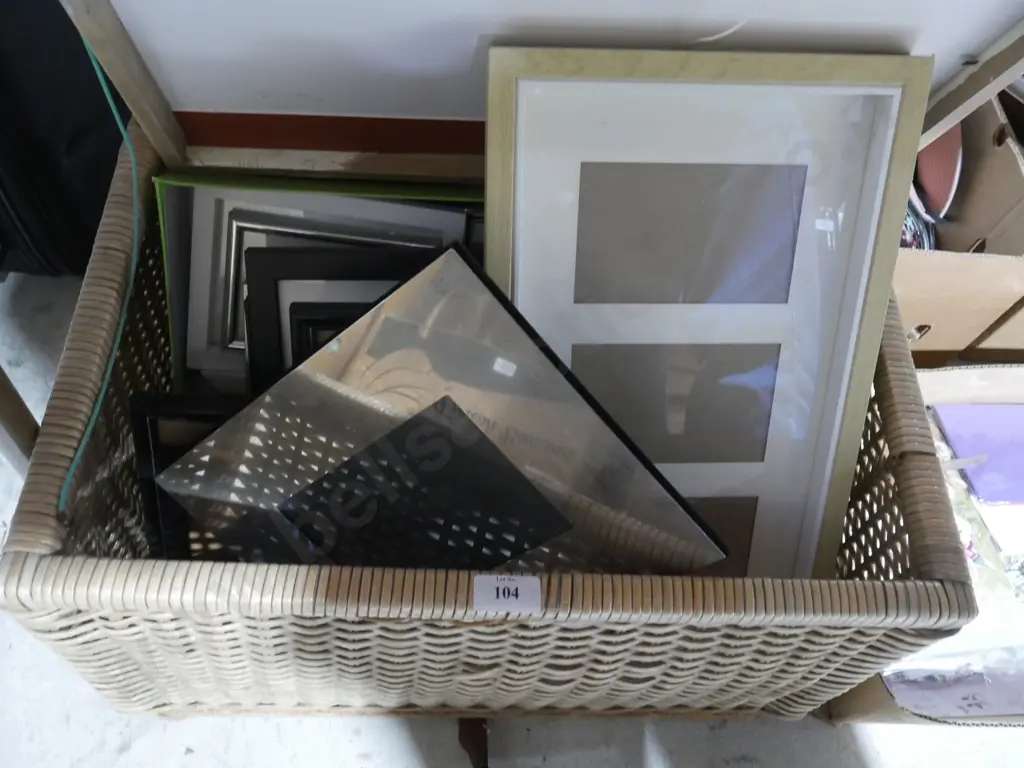 Cane basket, picture frames Image 1++