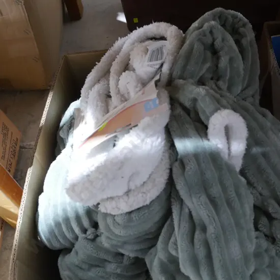 Queen size blanket