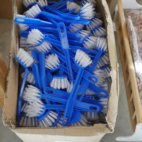 Dish brushes