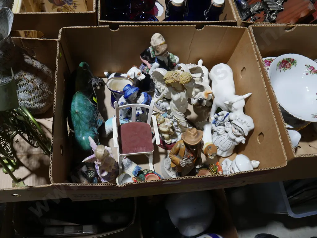Assorted ornaments Image 1++