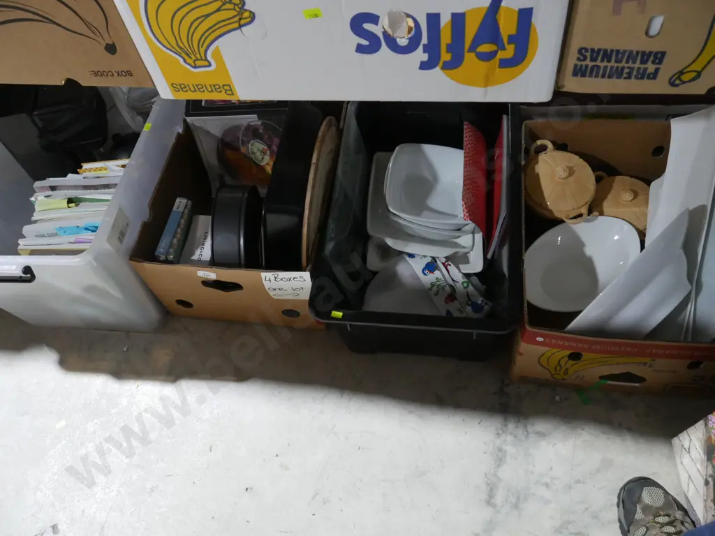 4 boxes of kitchenware etc Image 1++