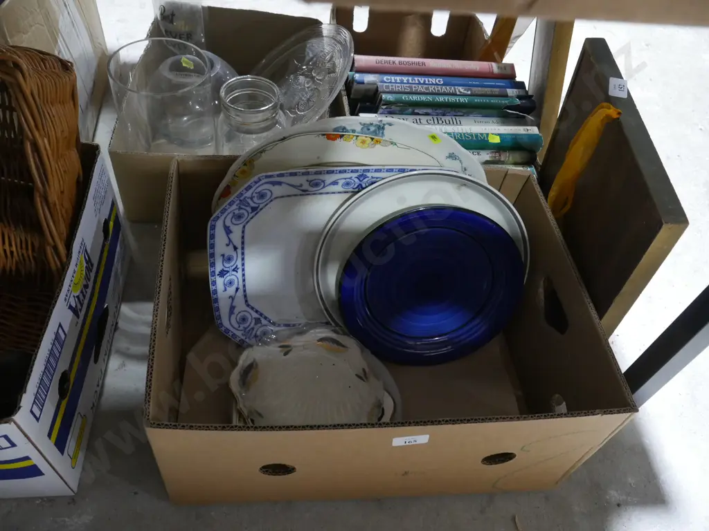 Platters, plates Image 1++