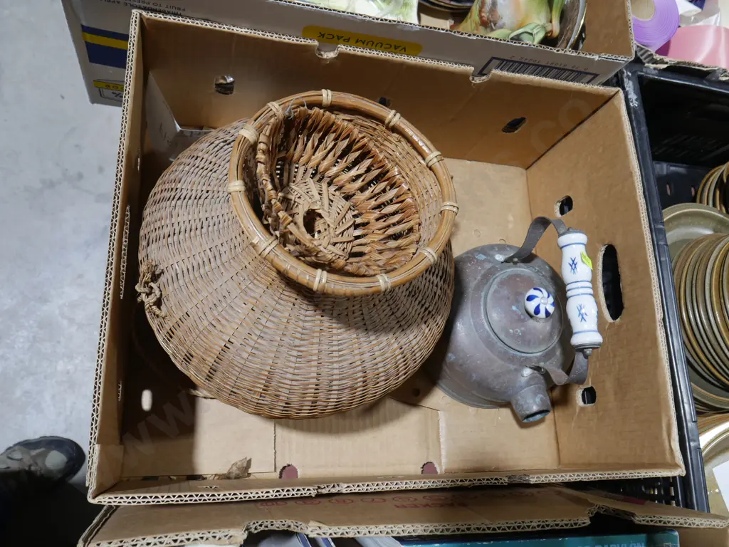 Copper kettle, Thai fish trap Image 1++