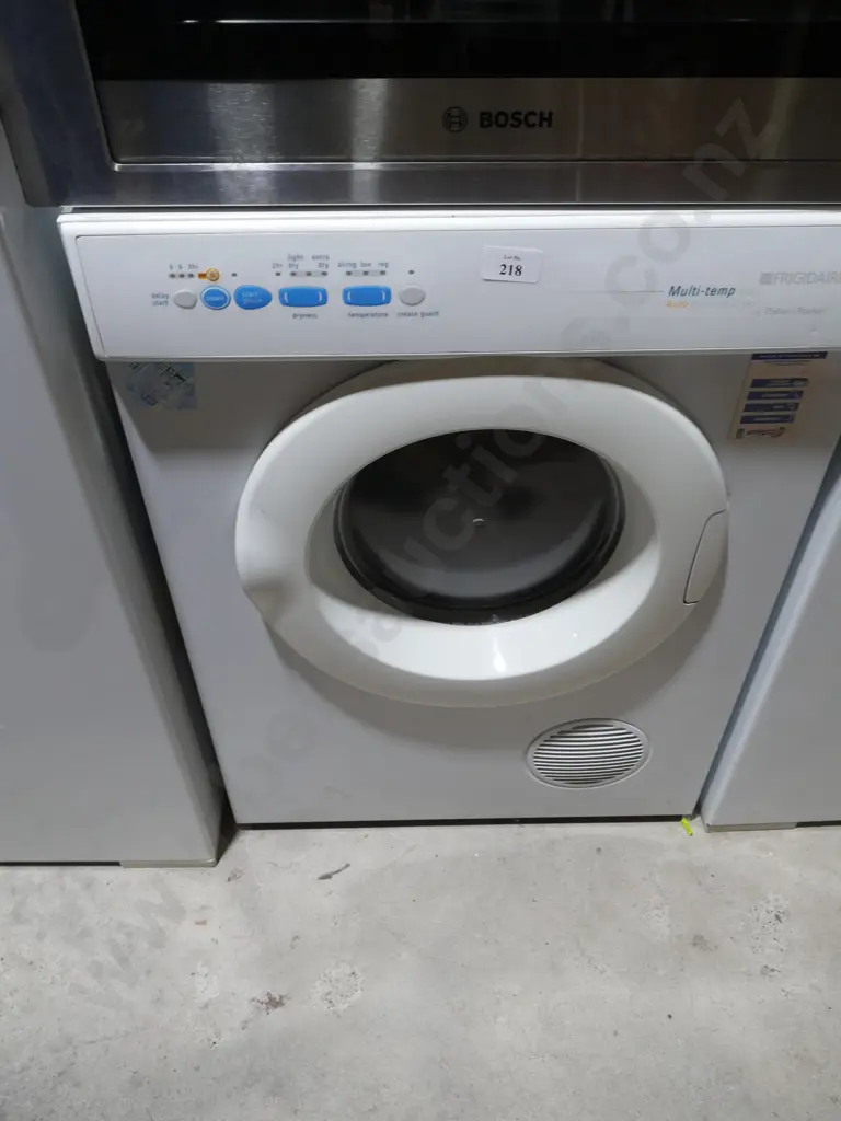 Frigidair autosense and dryer Image 1++