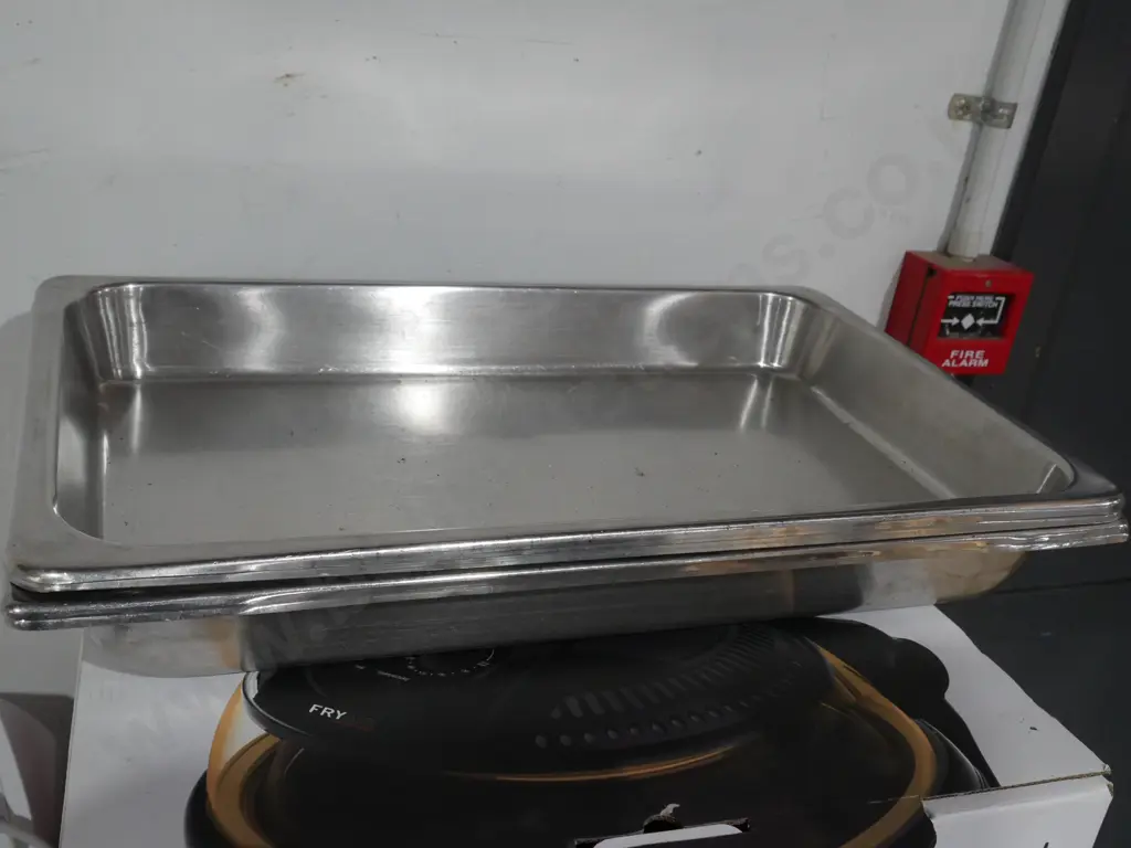 Stainless trays Image 1++