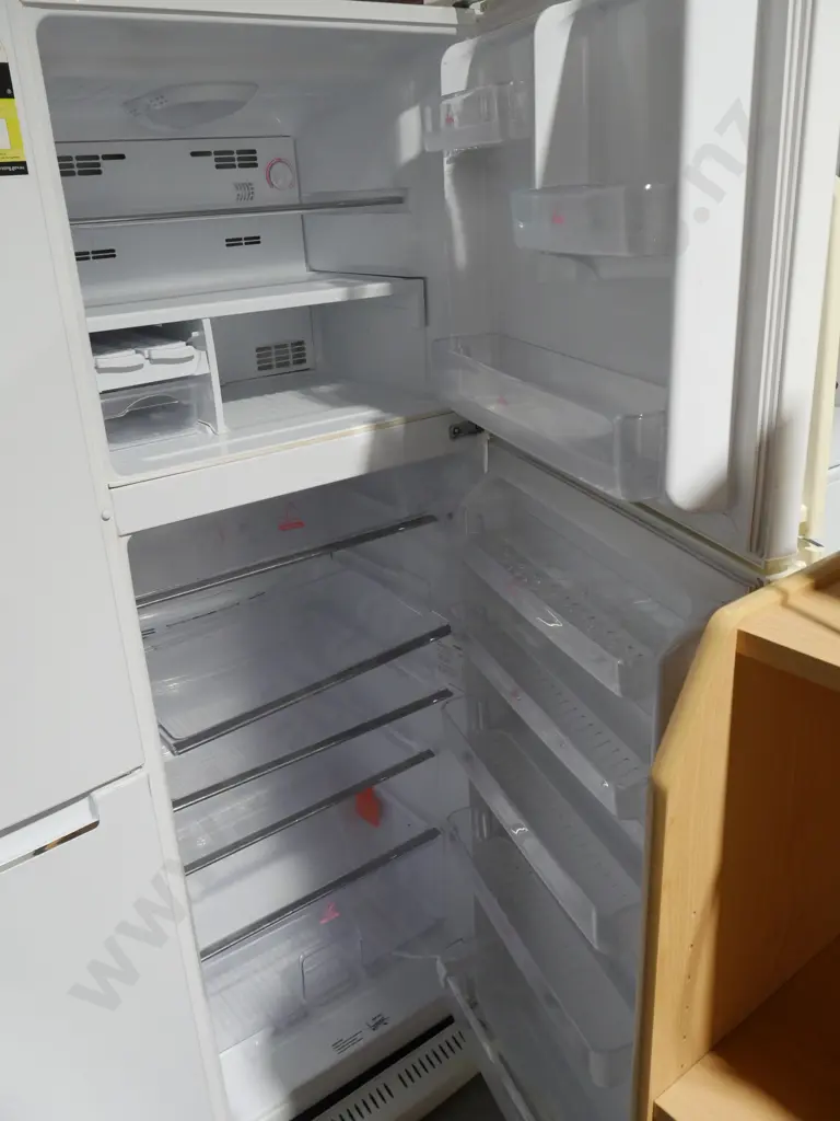 Haier fridge freezer Image 1++