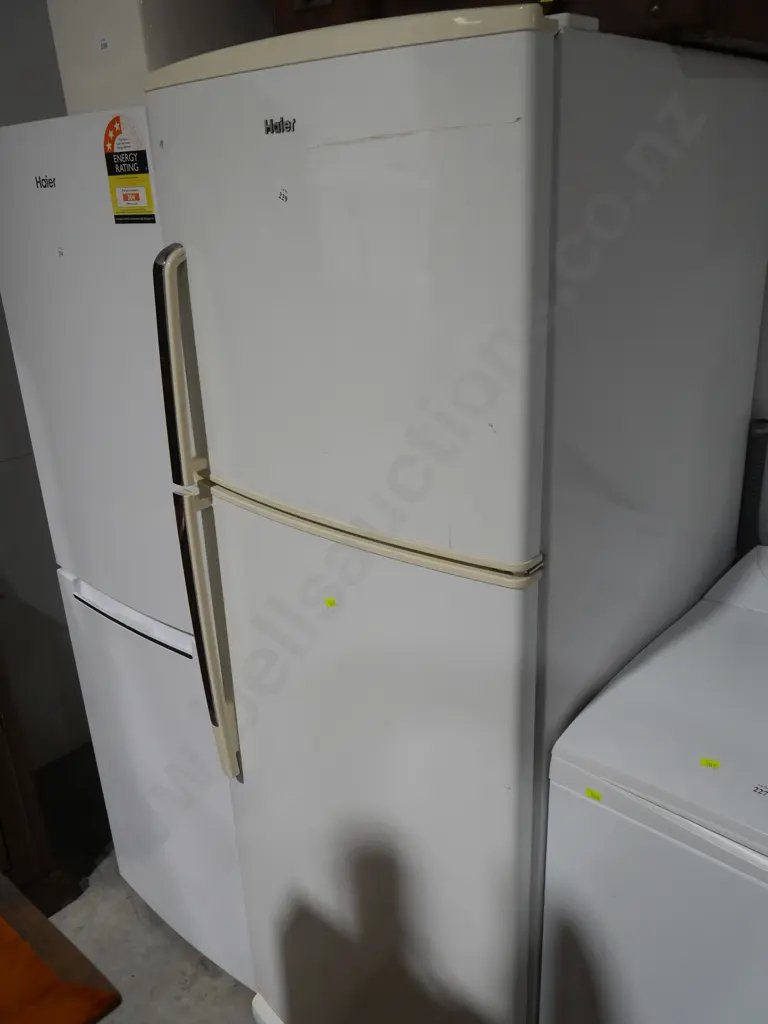 Haier fridge freezer Image 1++