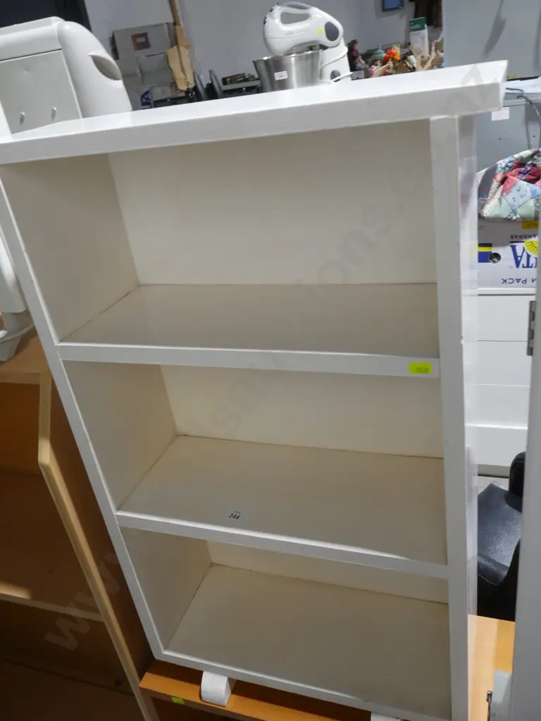 Small white bookcase Image 1++