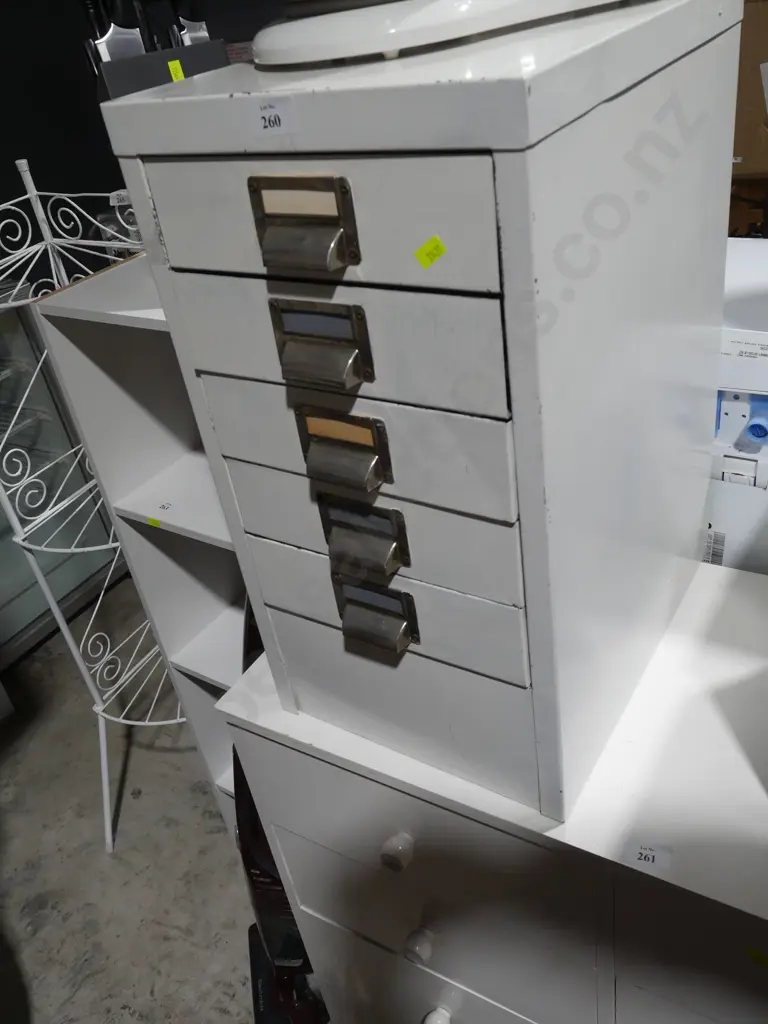 Small metal filing drawers Image 1++
