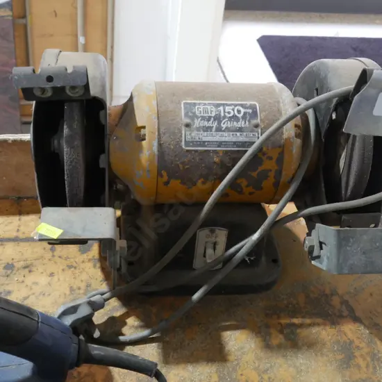 Bench grinder