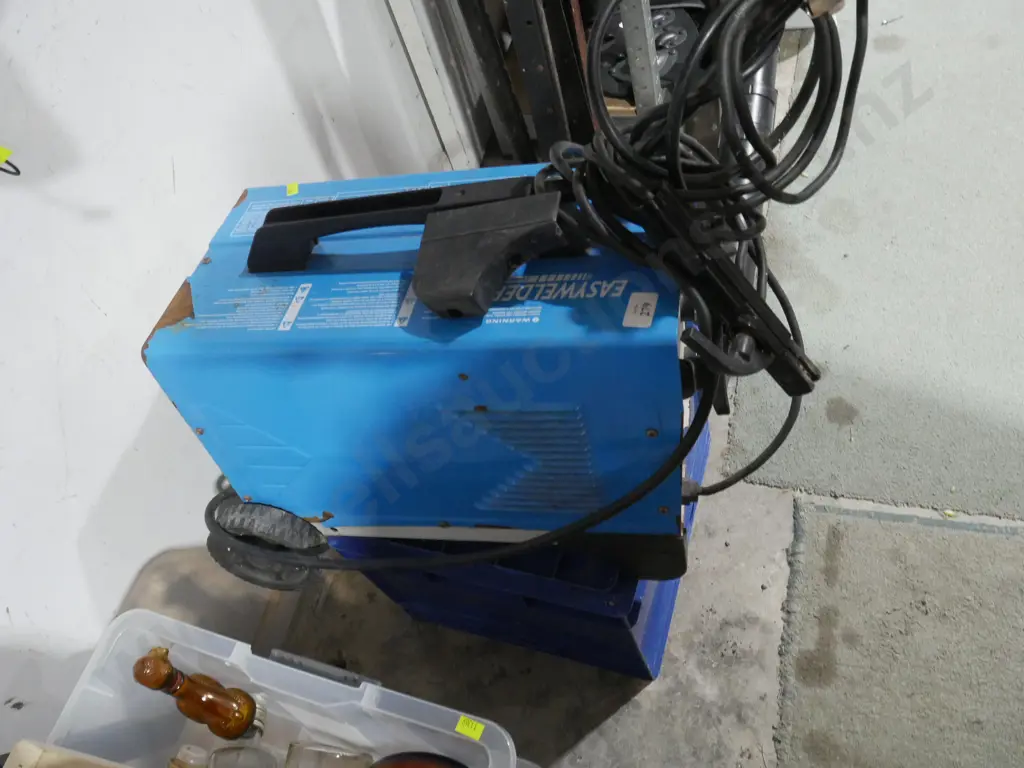 Welder Image 1++