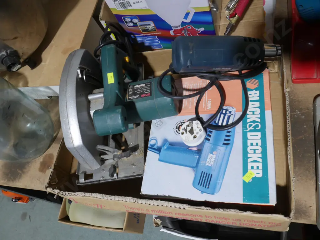 Circular saw and heat gun Image 1++