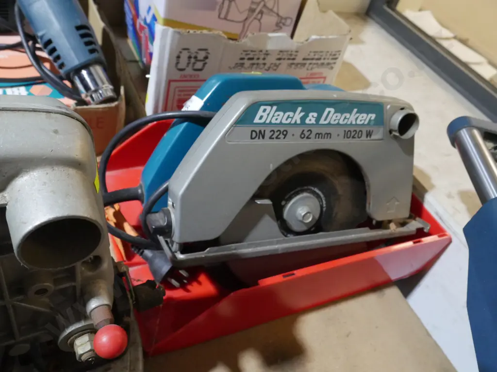 Black & Decker circular saw Image 1++
