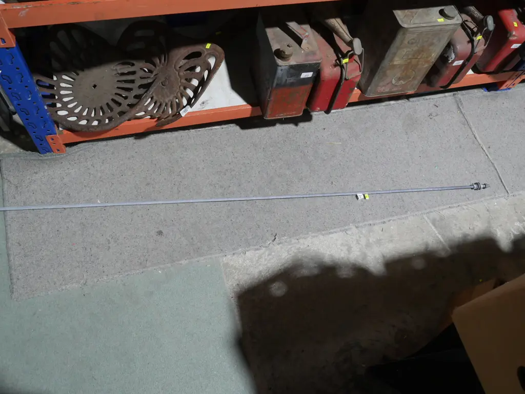 Threaded rod Image 1++