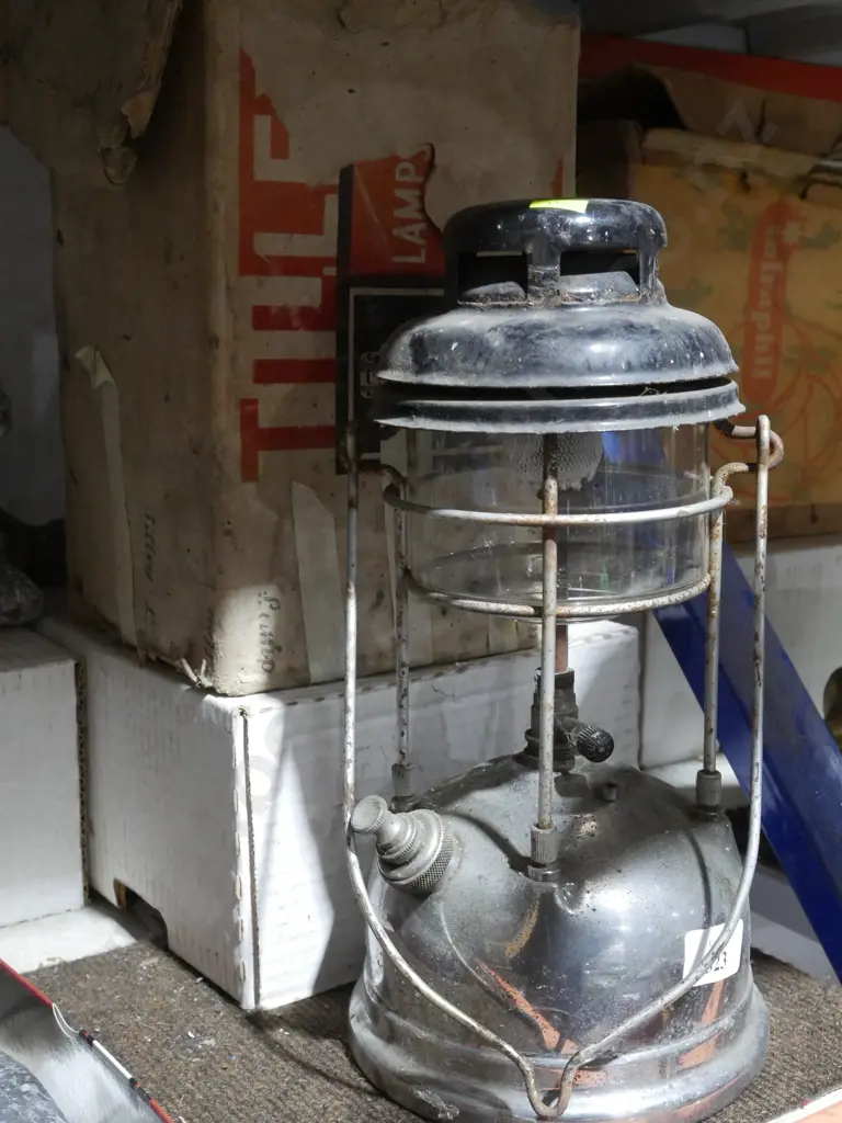 Tilley lamp Image 1++