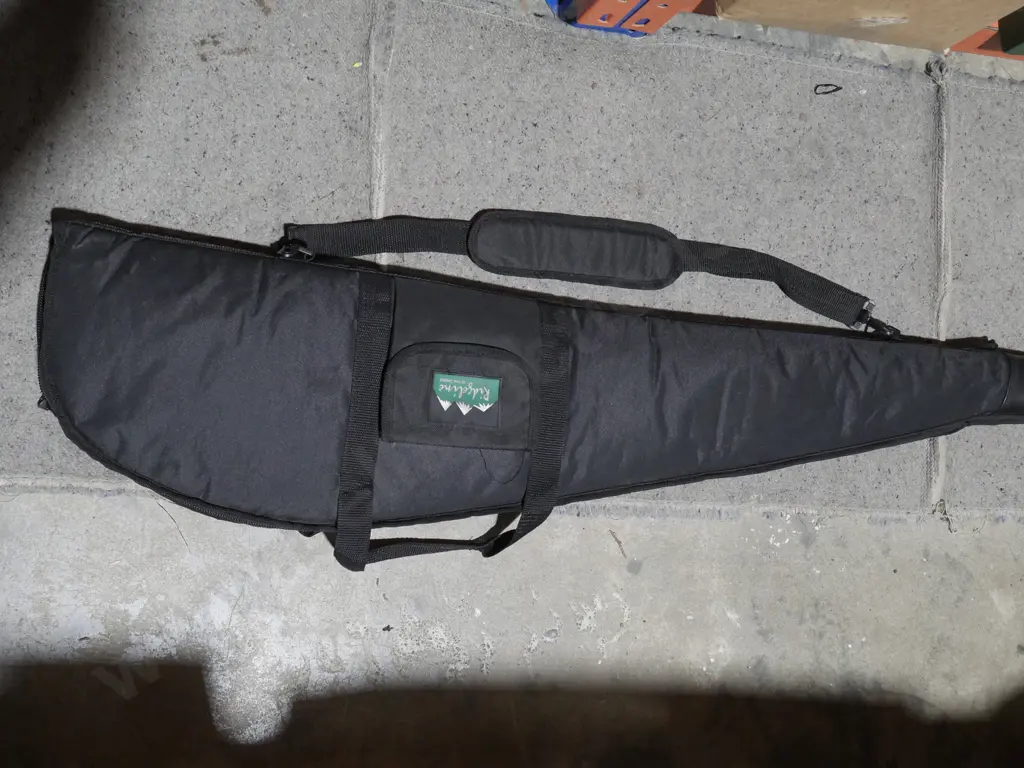 Air rifle and bag Image 1++