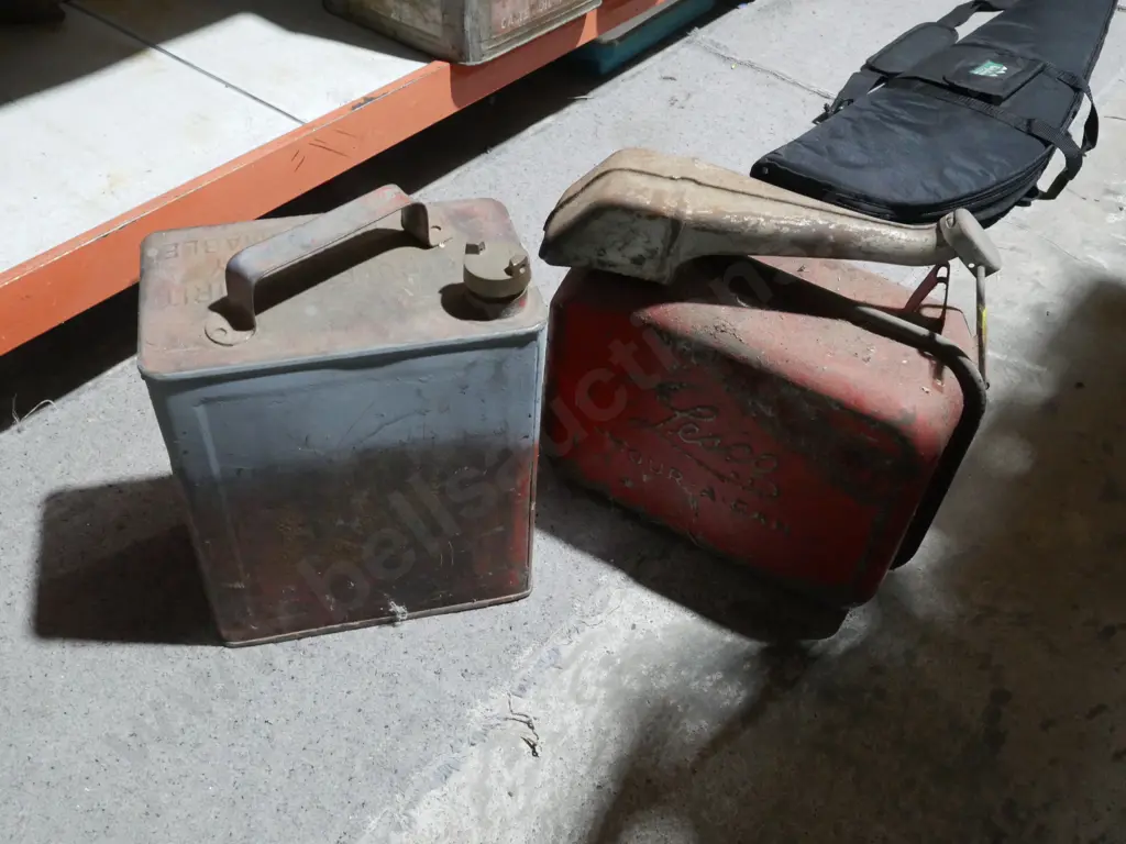 2 petrol cans Image 1++