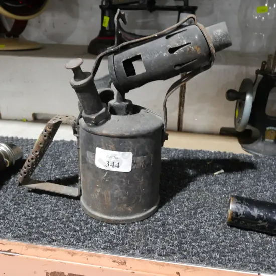 Blow torch