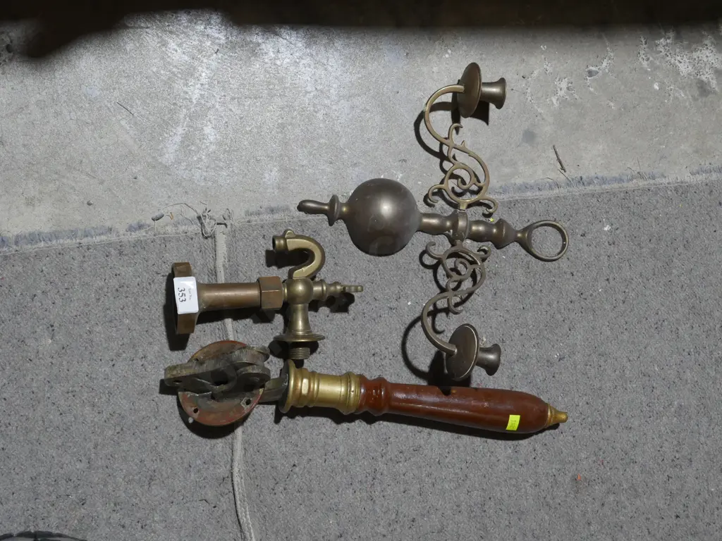 Brass items Image 1++