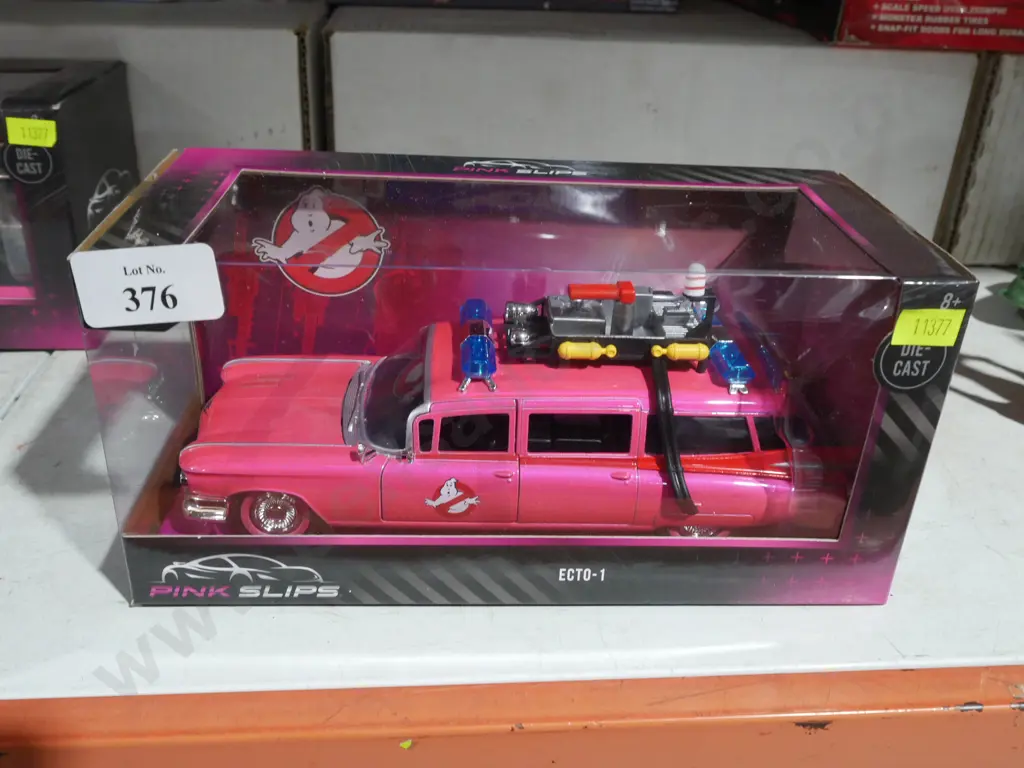 Ecto-1 model car Ghostbusters Image 1++