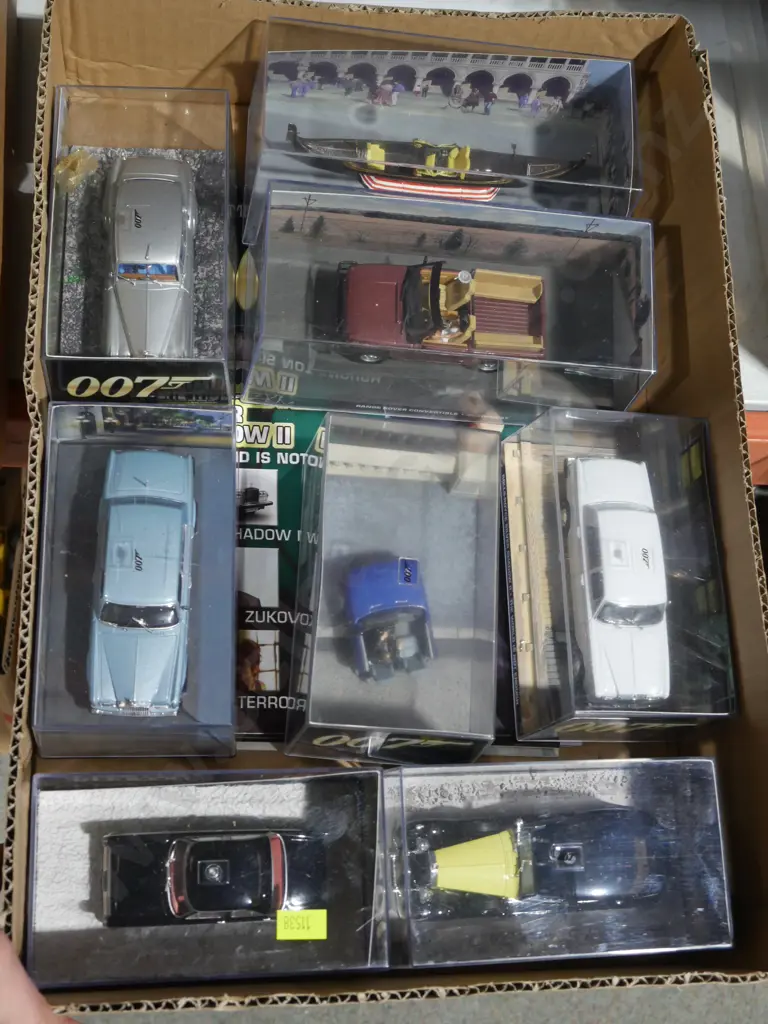 Assorted 007 model cars Image 1++