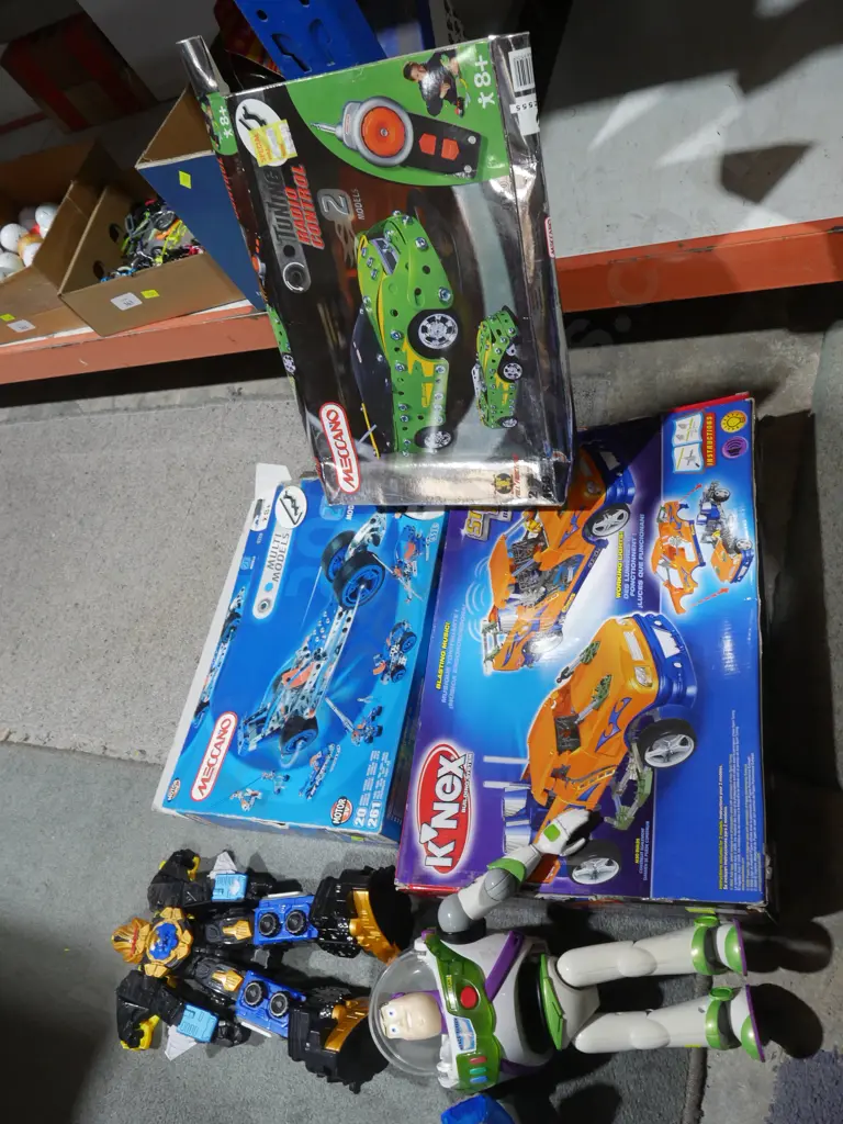 Meccano etc Image 1++