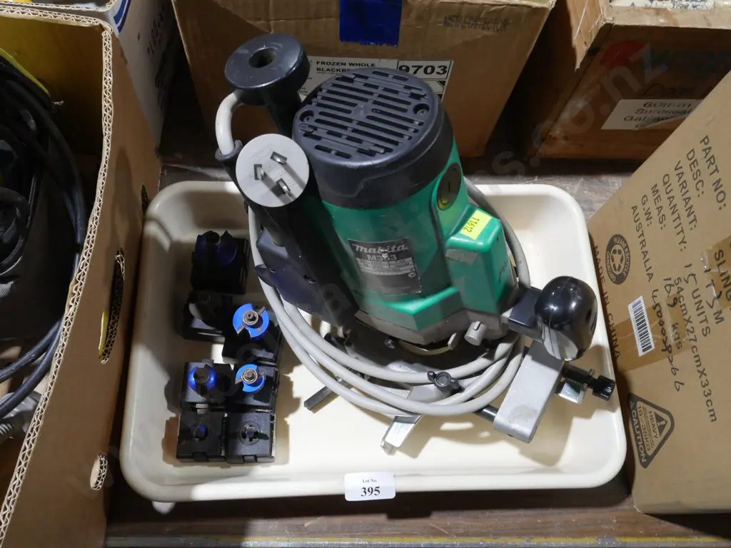 Makita router Image 1++