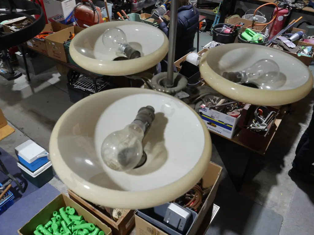 Vintage light fitting Image 1++