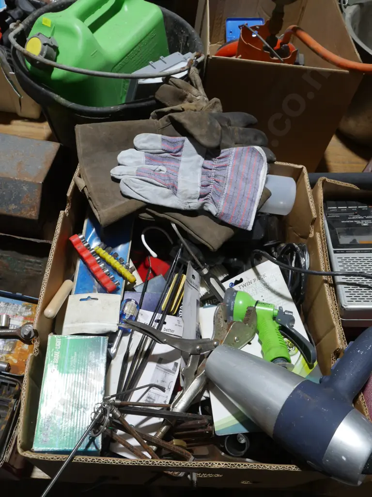 Two boxes of workshop sundries Image 1++